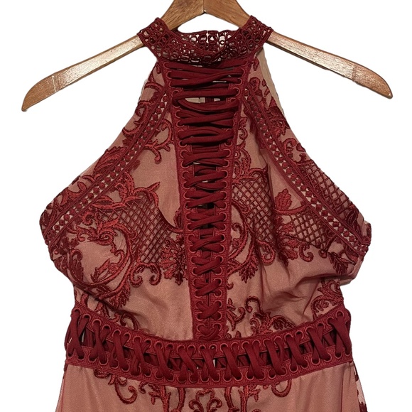 True Decadence Asos Lace‎ Halter Peplum Hi-Lo Hem Pencil Dress in Berry Size 8 - Picture 3 of 7